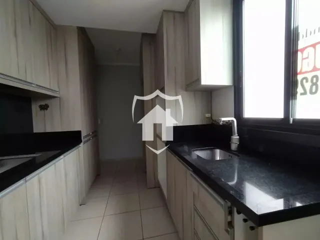 Apartamento com 2 dormitórios