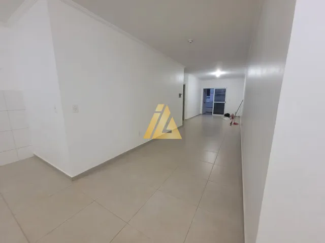 Apartamento com 2 dormitórios, foto 2
