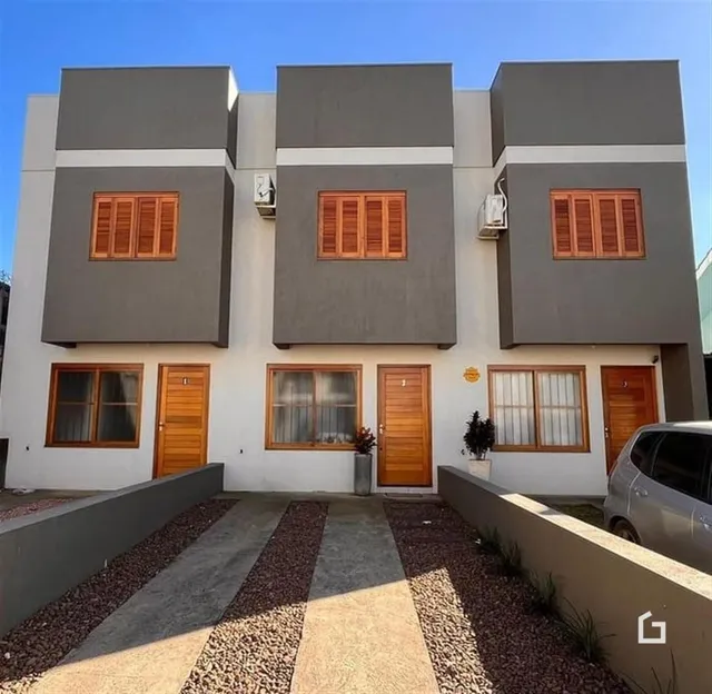 Fachada de uma residência moderna em Lajeado, Brasil.