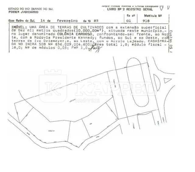 Desenho esquemático de um lote com seus limites e dimensões.