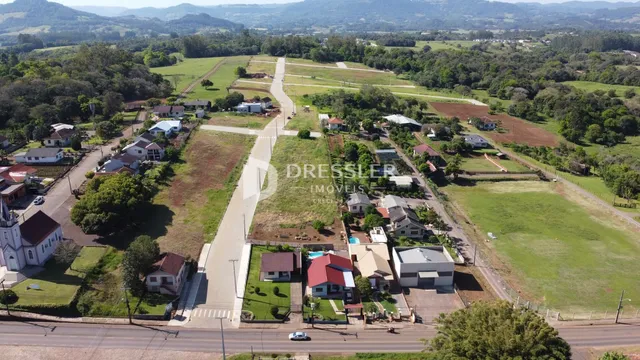 Vista aérea de uma propriedade rural em Lajeado, Brasil.