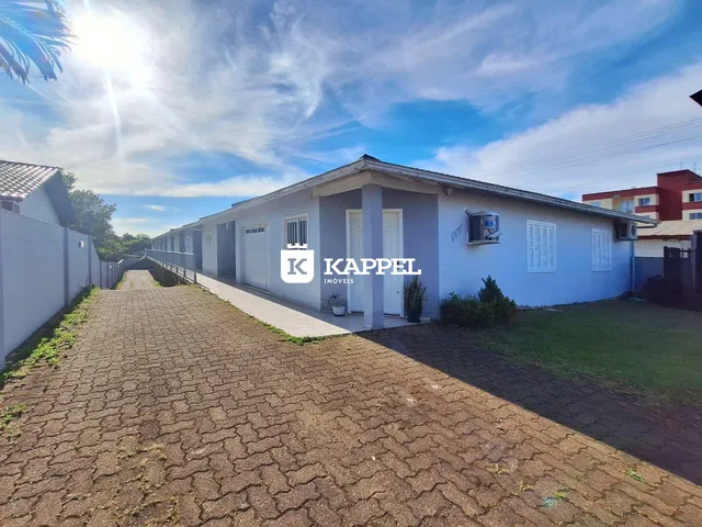 Casa geminada com 2 dormitórios
