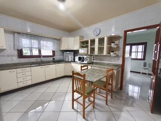Casa com 6 dormitórios, foto 3