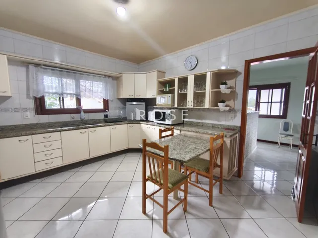 Casa com 6 dormitórios, foto 3