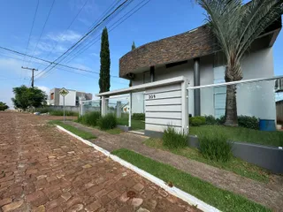 Casa com 4 dormitórios, foto 1