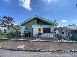 Casa com 4 dormitórios, foto 1