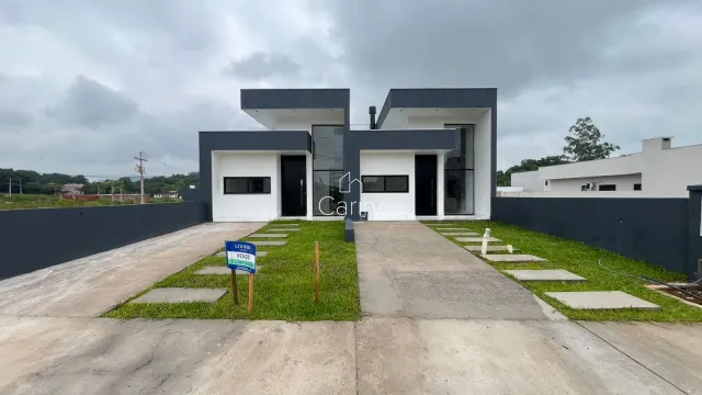 Casa geminada com 3 dormitórios