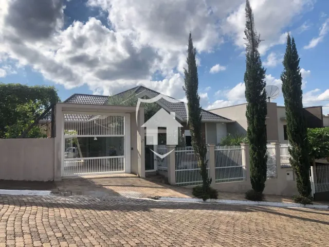 Casa com 3 dormitórios