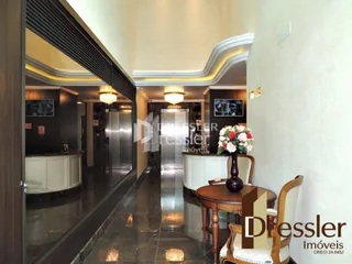 Corredor interno de uma residência em Lajeado.