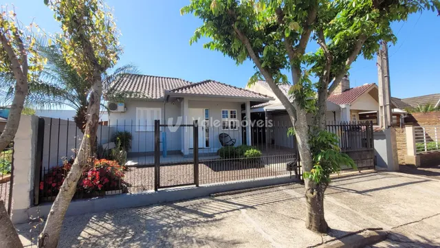 Casa com 2 dormitórios