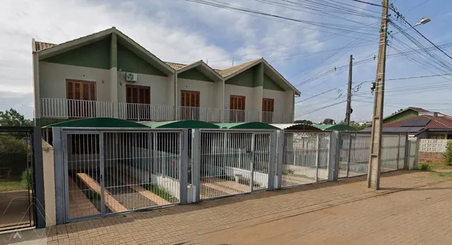 Sobrado com 2 dormitórios