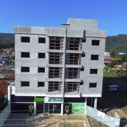 Fachada de um prédio residencial em Lajeado, Brasil.