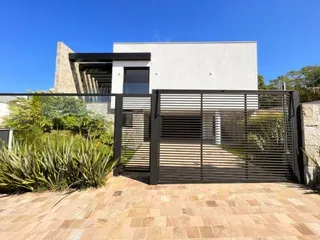 Casa com 3 dormitórios