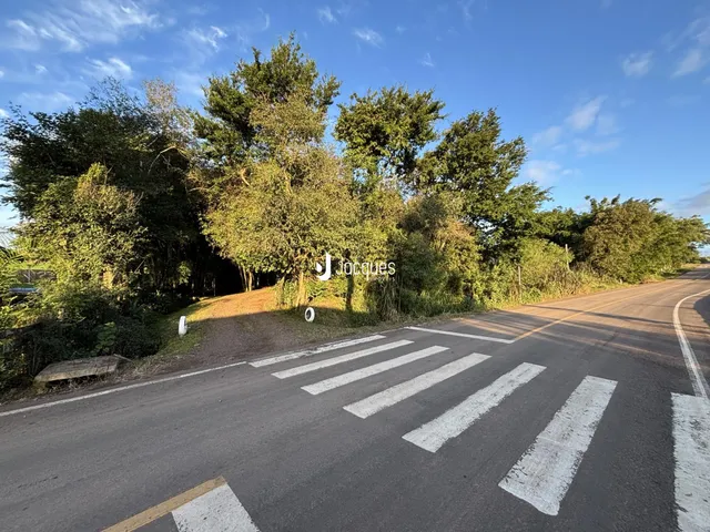 Área rural com 3 dormitórios