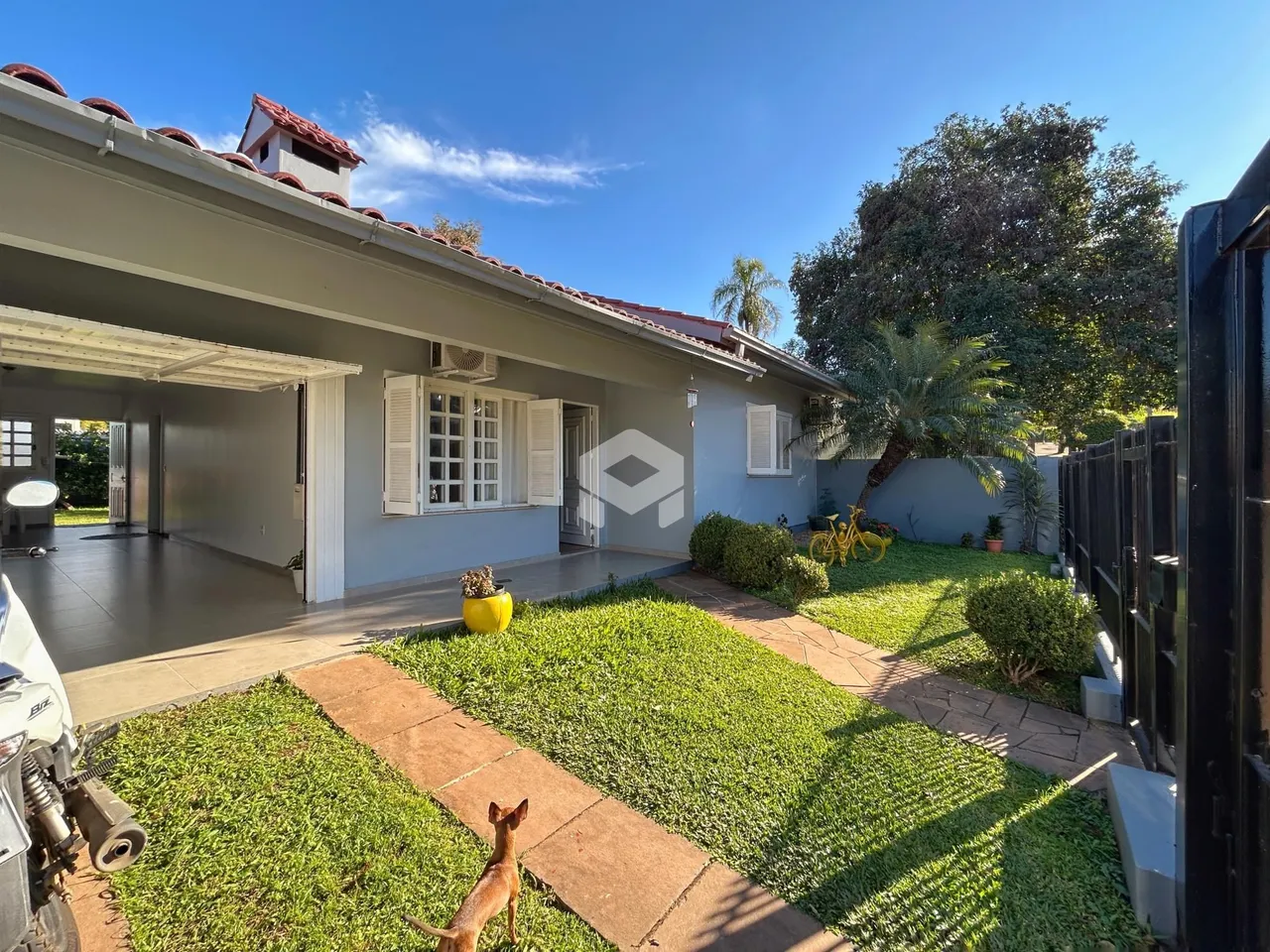 Casa com 3 dormitórios, foto 1