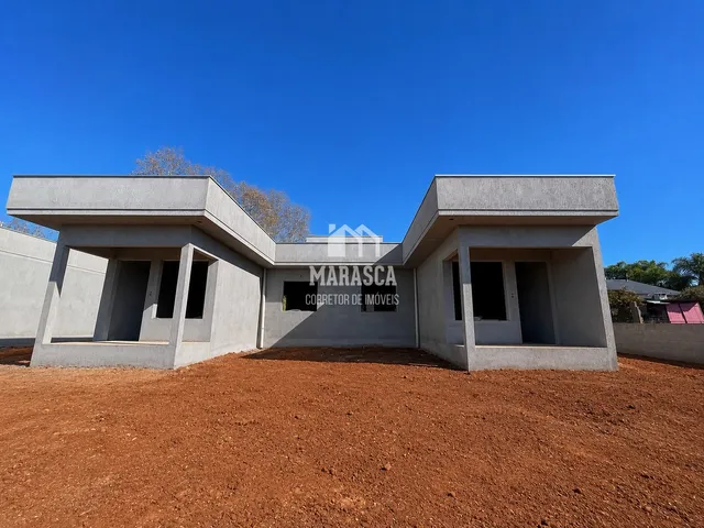 Casa geminada com 2 dormitórios