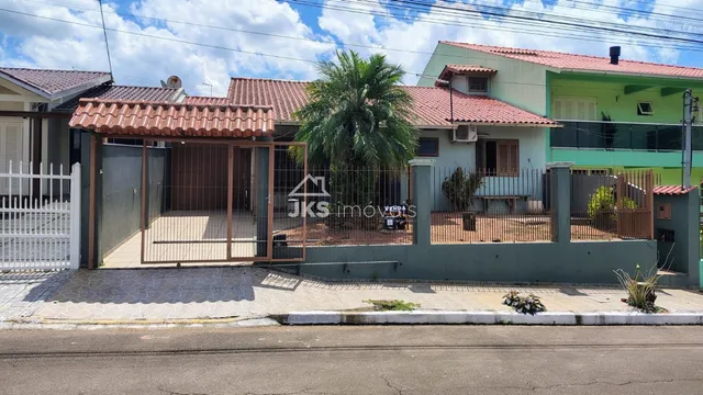 Casa com 4 dormitórios
