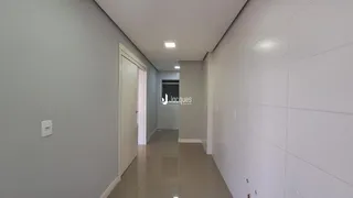Apartamento com 2 dormitórios, foto 8