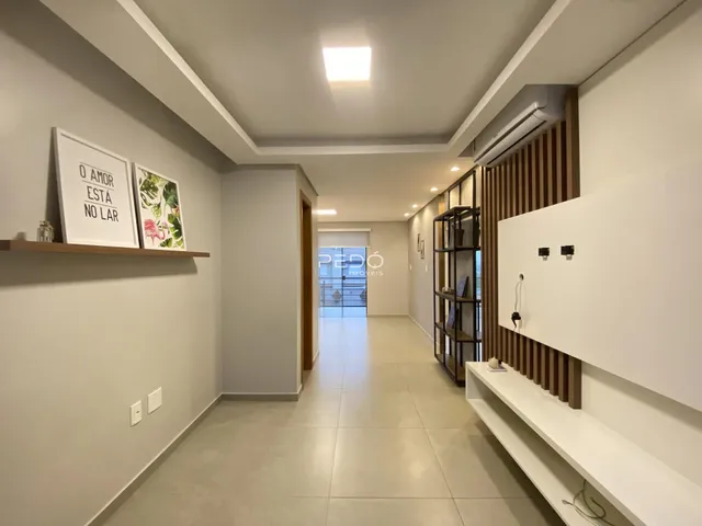 Corredor de um apartamento moderno em Lajeado.