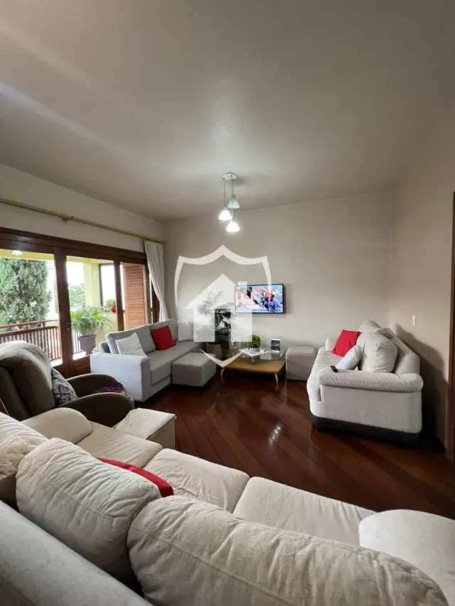 Casa com 3 dormitórios
