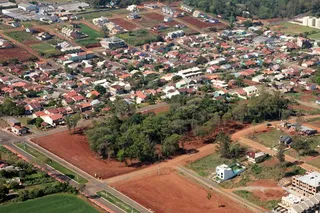 Vista aérea de uma área residencial em Lajeado, Brasil.