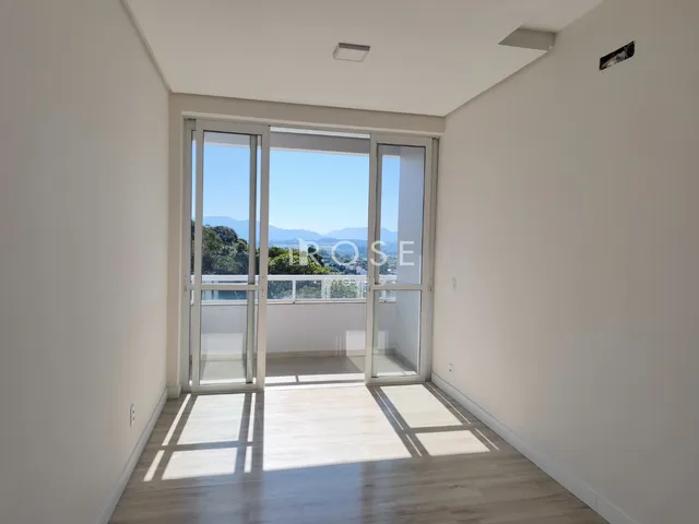Apartamento com 2 dormitórios, foto 2