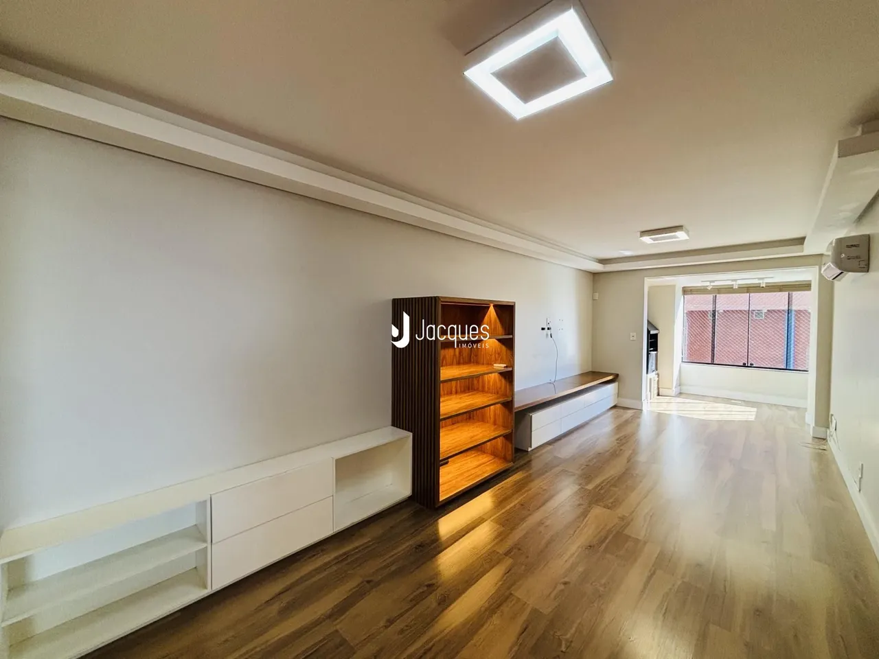 Apartamento com 2 dormitórios, foto 1