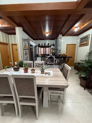 Casa com 4 dormitórios, foto 3