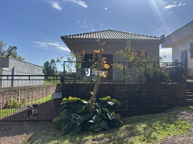 Casa com 2 dormitórios