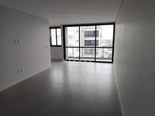 Apartamento com 3 dormitórios, foto 2