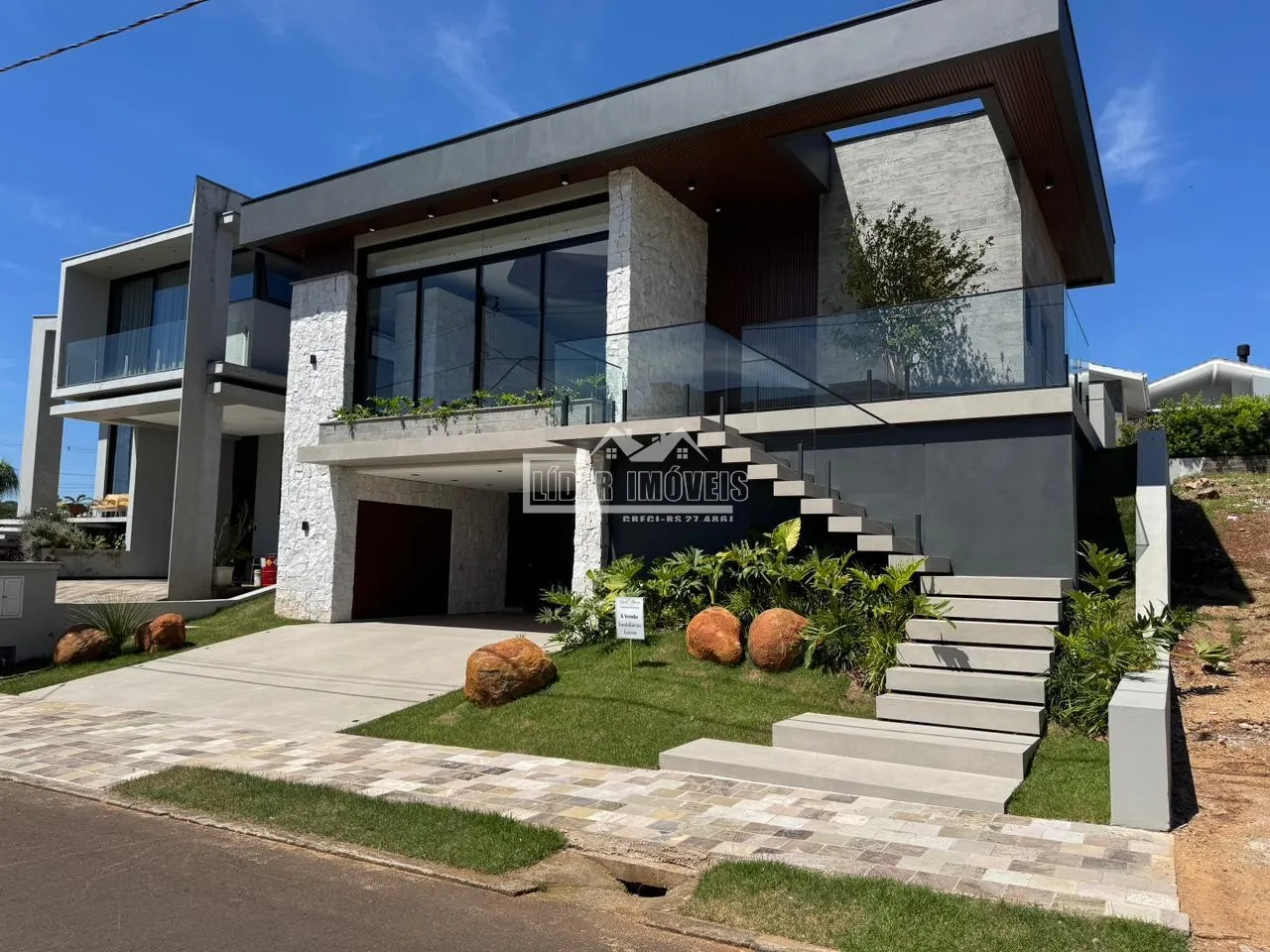 Casa com 3 dormitórios, foto 1