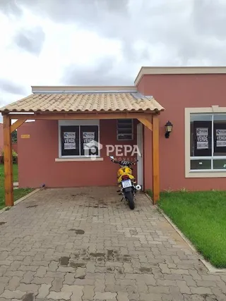 Casa geminada com 3 dormitórios