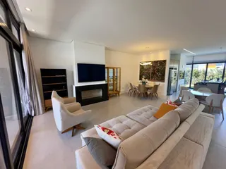 Casa com 4 dormitórios, foto 4