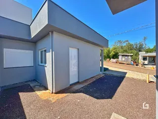 Fachada externa de uma casa moderna em Lajeado, Brasil.