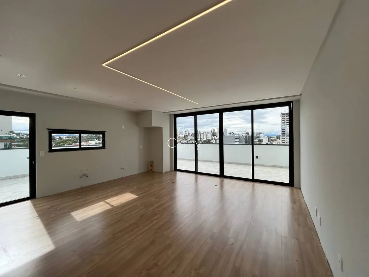 Apartamento com 2 dormitórios, foto 1