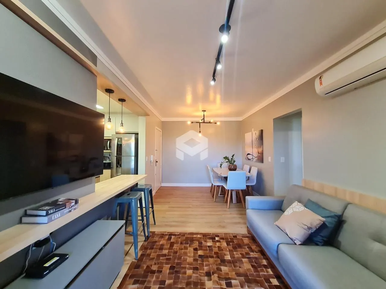 Apartamento com 2 dormitórios, foto 1