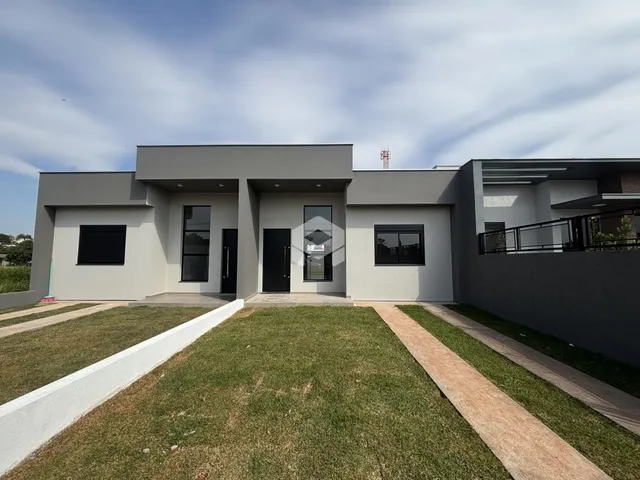 Casa geminada com 2 dormitórios