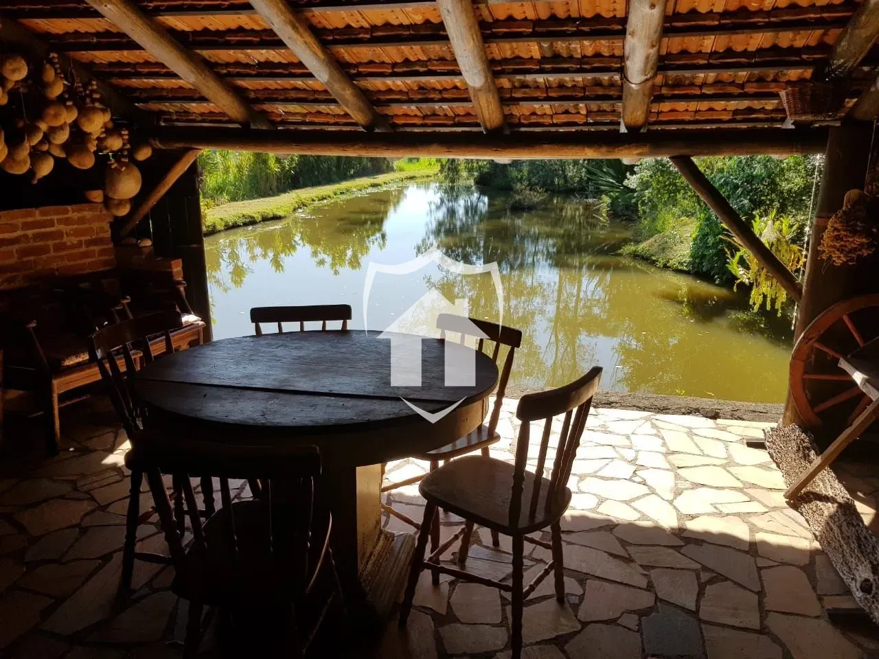Área rural com 6 dormitórios, foto 1
