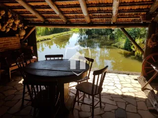 Área rural com 6 dormitórios, foto 1