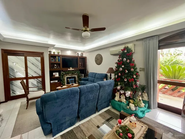 Casa com 4 dormitórios, foto 4