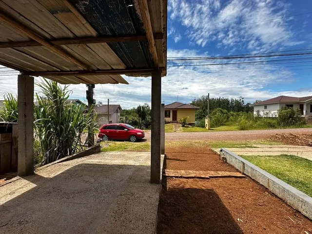 Casa geminada com 2 dormitórios