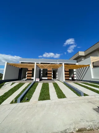 Casa geminada com 2 dormitórios, foto 1