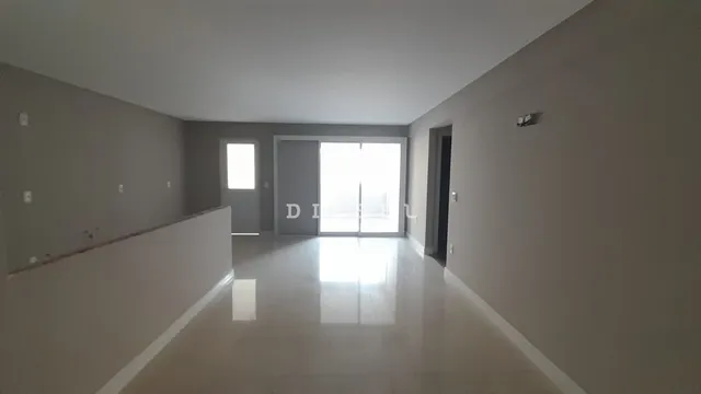 Apartamento com 3 dormitórios, foto 2