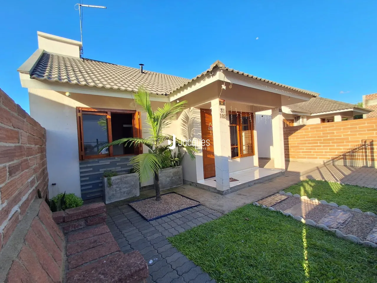 Casa com 2 dormitórios, foto 1