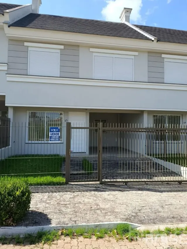 Sobrado com 3 dormitórios