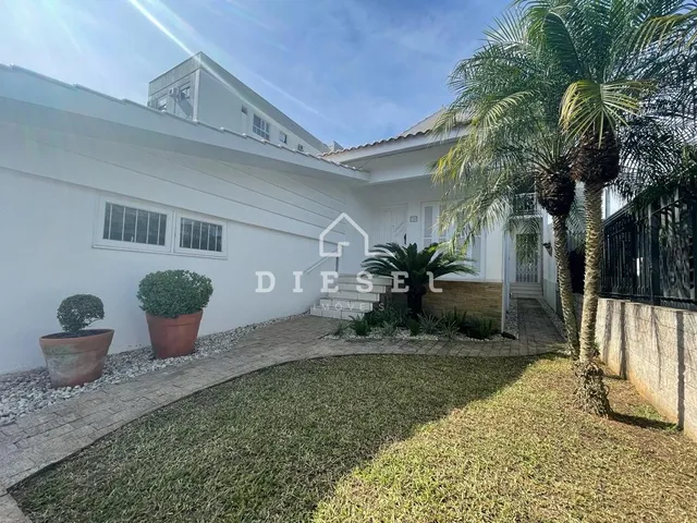 Casa com 5 dormitórios, foto 2