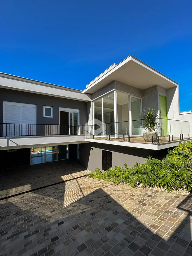 Casa com 3 dormitórios