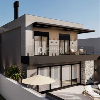 Fachada moderna de uma residência em Lajeado, Brasil, com terraço.