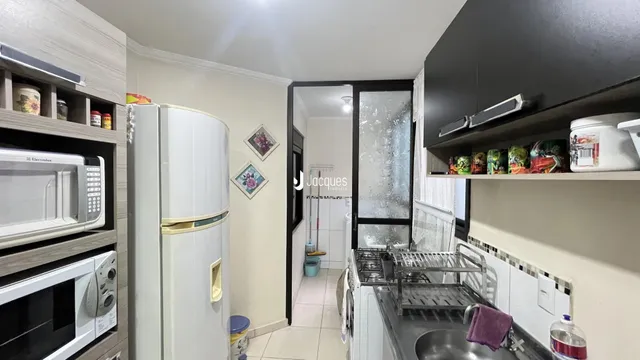 Apartamento com 2 dormitórios, foto 4
