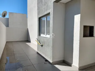 Fachada de uma residência em Lajeado, Brasil, mostrando a área externa.